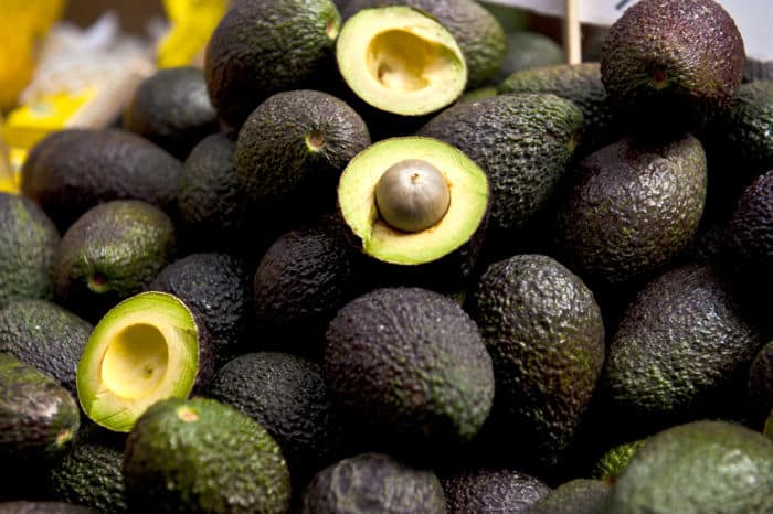 Image of a Hass avocados in bulk