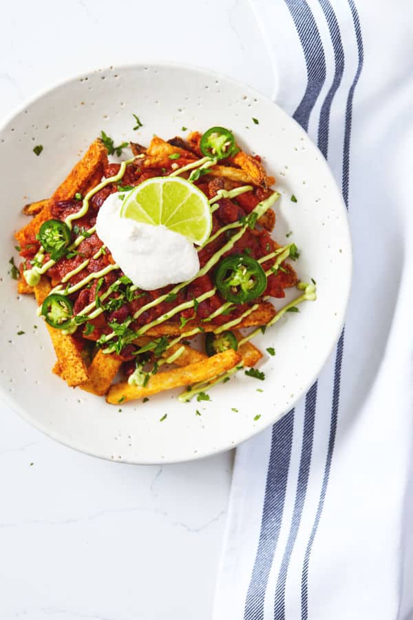 Chili Fries with Avocado Cream