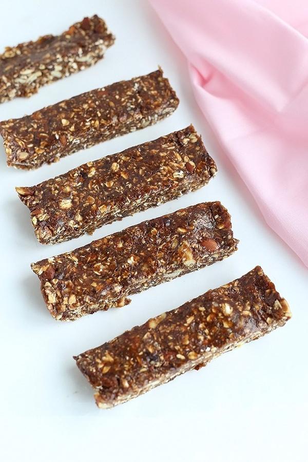 Chocolate Almond Snack Bars