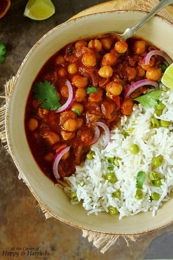 Choley or Chana Masala (Indian Chickpea Curry)
