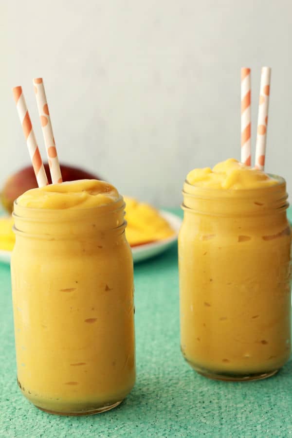 Mango Smoothie – 2 Ingredients and 5 Minutes