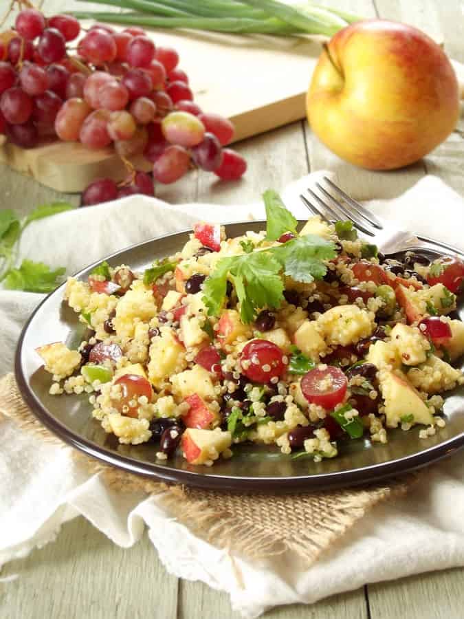 Quinoa Salad with Black Beans, Apples and Red Grapes