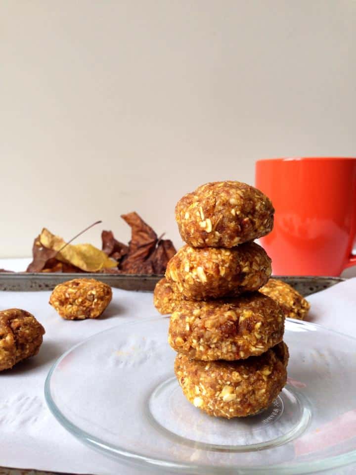 Raw and Healthy Pumpkin Pecan Breakfast Cookies (Gluten-Free)