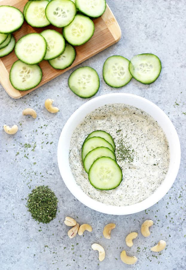 Super Easy Tzatziki Sauce