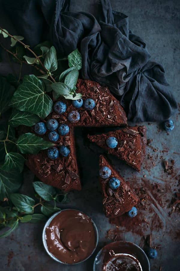 Vegan Chocolate Cake, Simple and Delicious