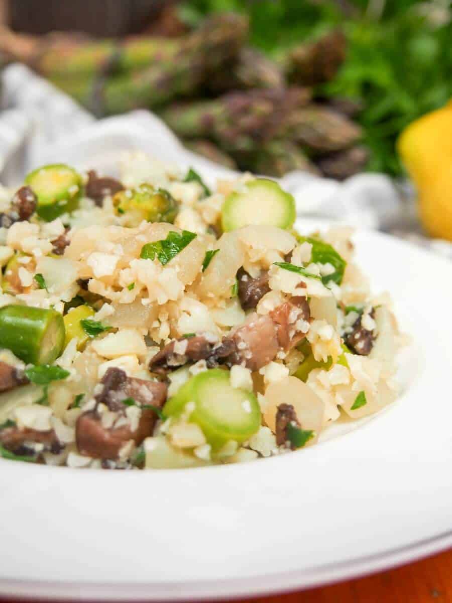 Cauliflower Risotto with Asparagus and Mushrooms