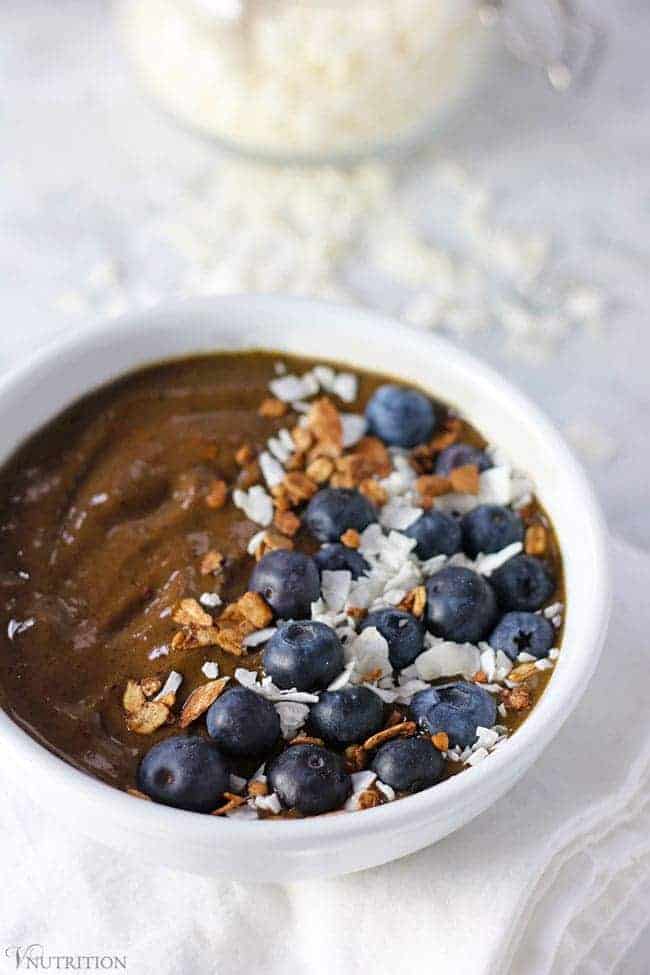 Chocolate Berry Smoothie Bowl