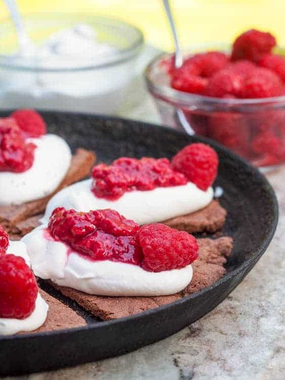 Dessert Pizza with Raspberry Sauce (Gluten-Free)