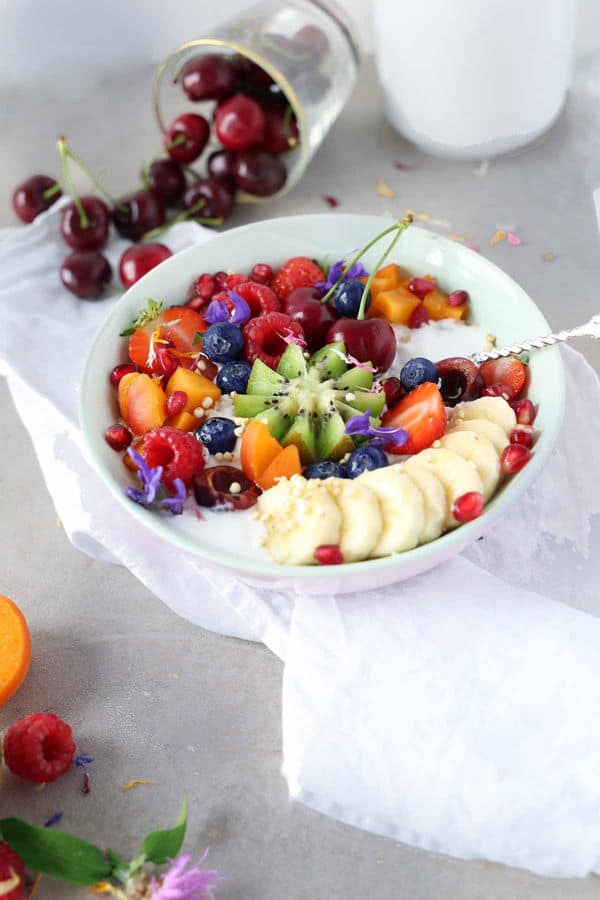 Easy Coconut Milk Oatmeal with Fruits