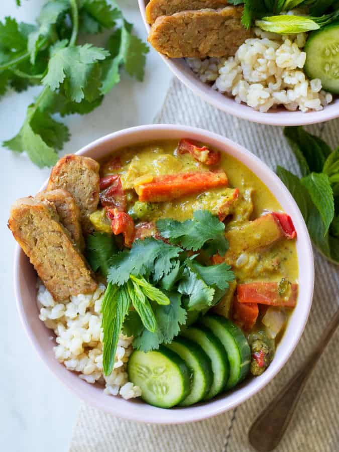 Easy Yellow Curry with Tempeh
