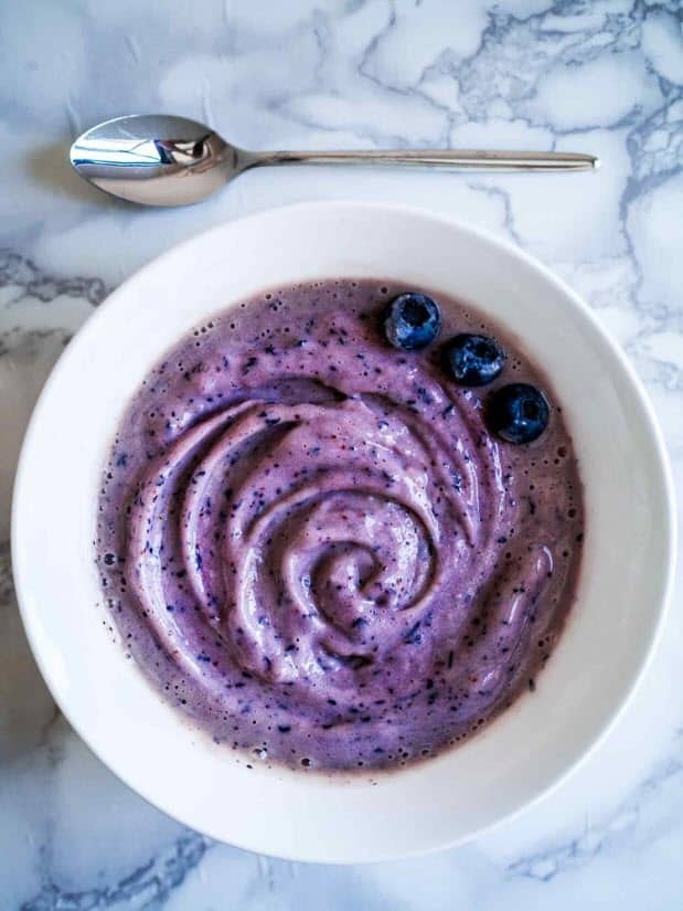Frozen Blueberry and Banana Smoothie Bowl