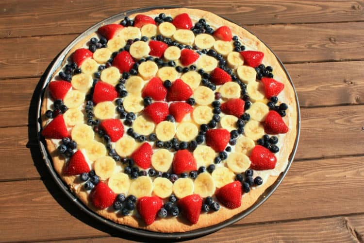 Jenn’s Famous Fruit Pizza