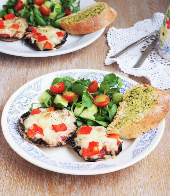 Portobello Pizza & Garlic Bread