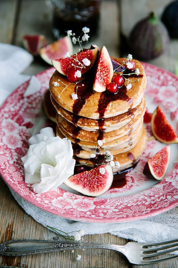 The Fluffiest Vegan Pancakes