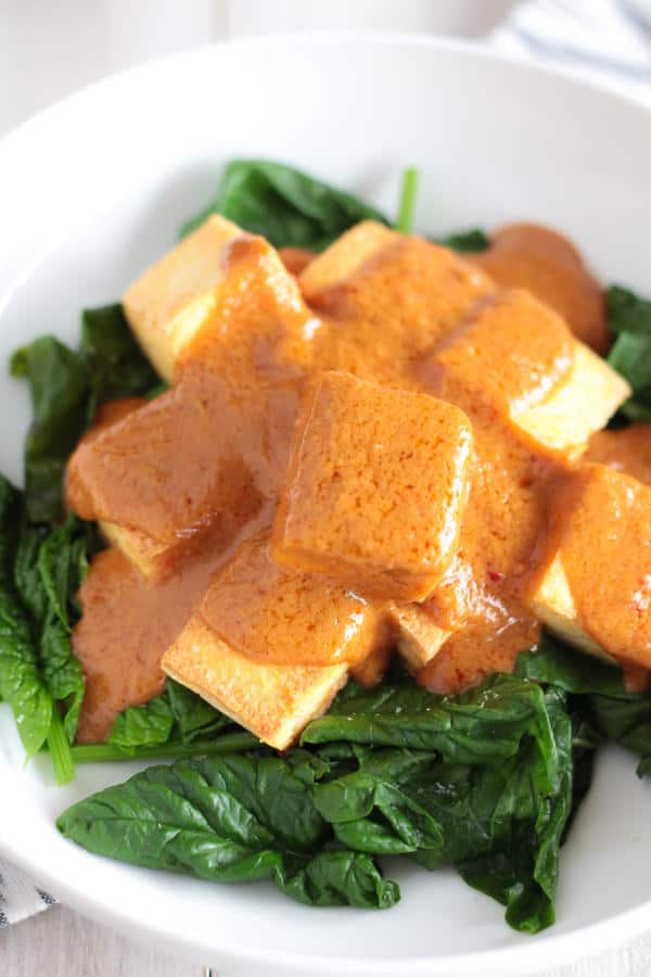 Tofu with Thai Peanut Sauce (Pra Ram)