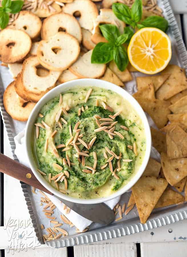 Creamy Cauliflower Pesto Dip