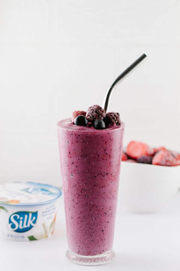 Berry and Yogurt Smoothie