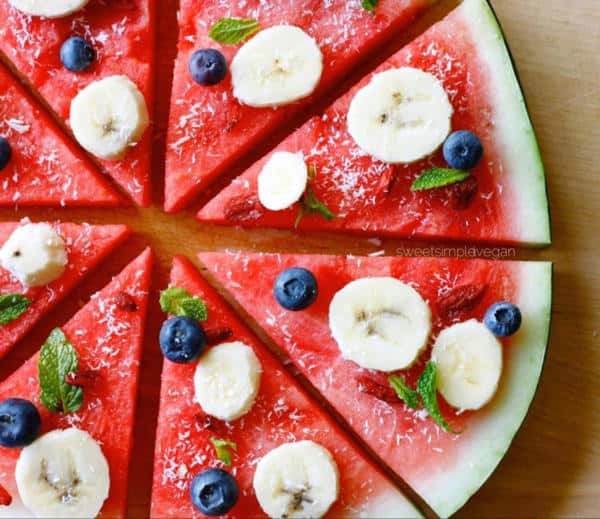 Fully Raw Fruit Pizza