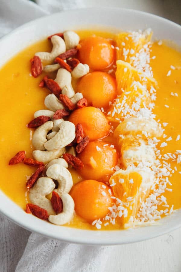 Tropical Fruit Smoothie Bowl