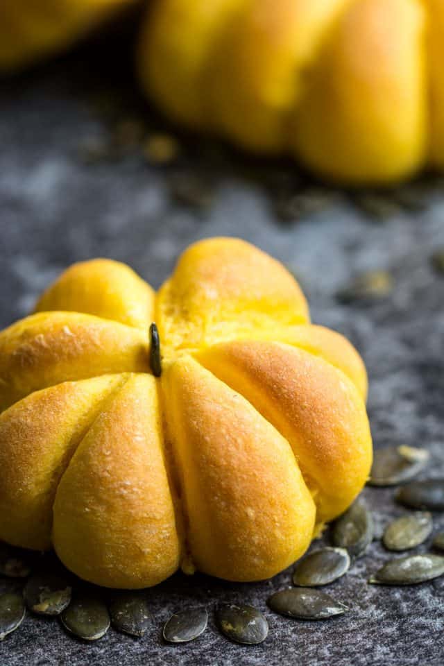 Easy Pumpkin Bread Rolls