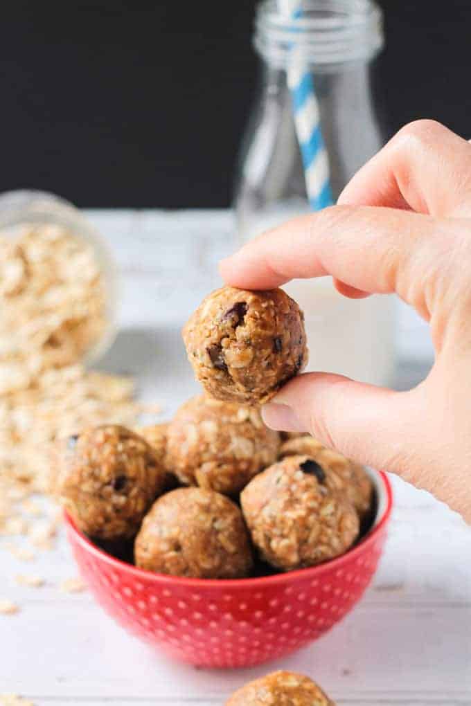 Peanut Butter No Bake Protein Balls with Superfoods