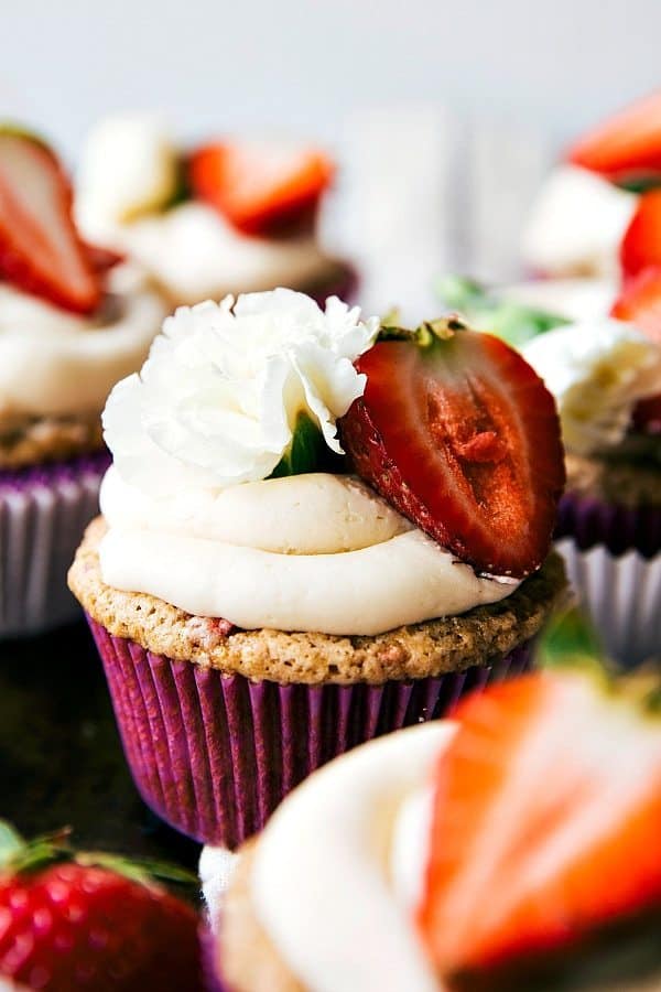 Strawberries and Cream Cupcakes