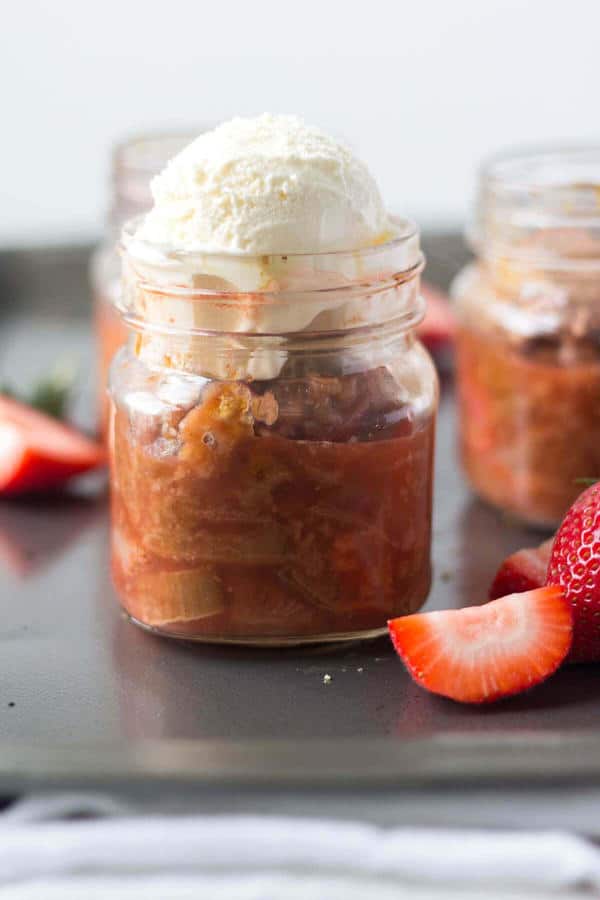 Strawberry Rhubarb Crisp (Gluten-Free)