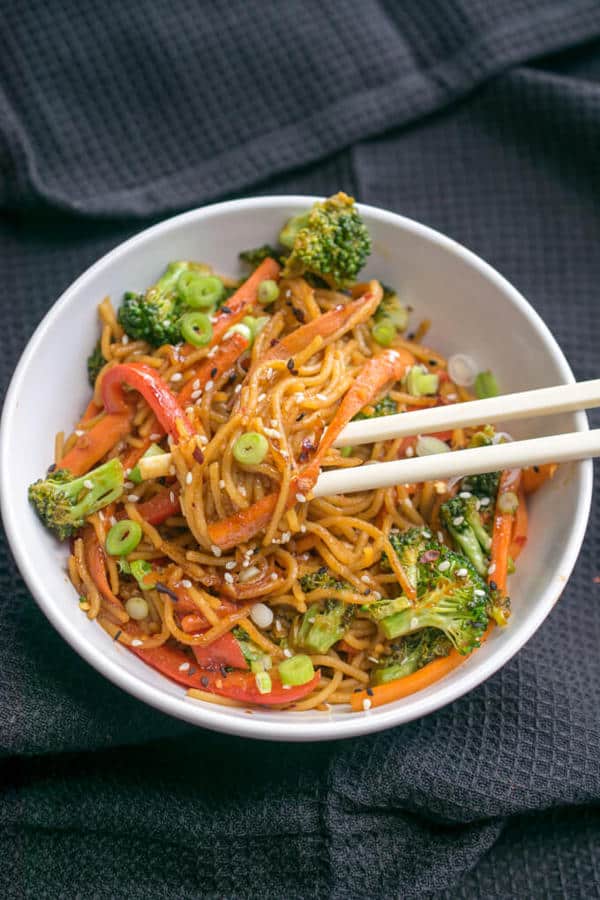 10-Minute Garlic Sesame Noodles