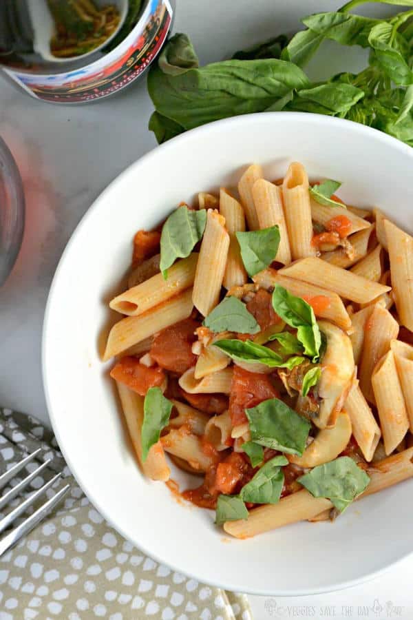 30-Minute Tomato Mushroom Pasta