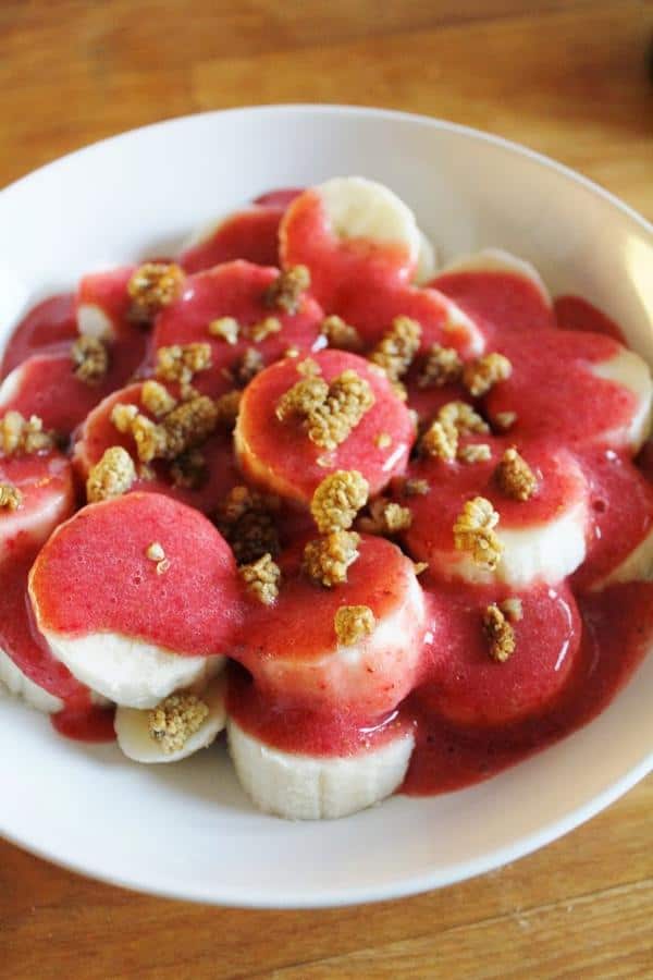 Bodacious Banana Bowls with Strawberry Sauce