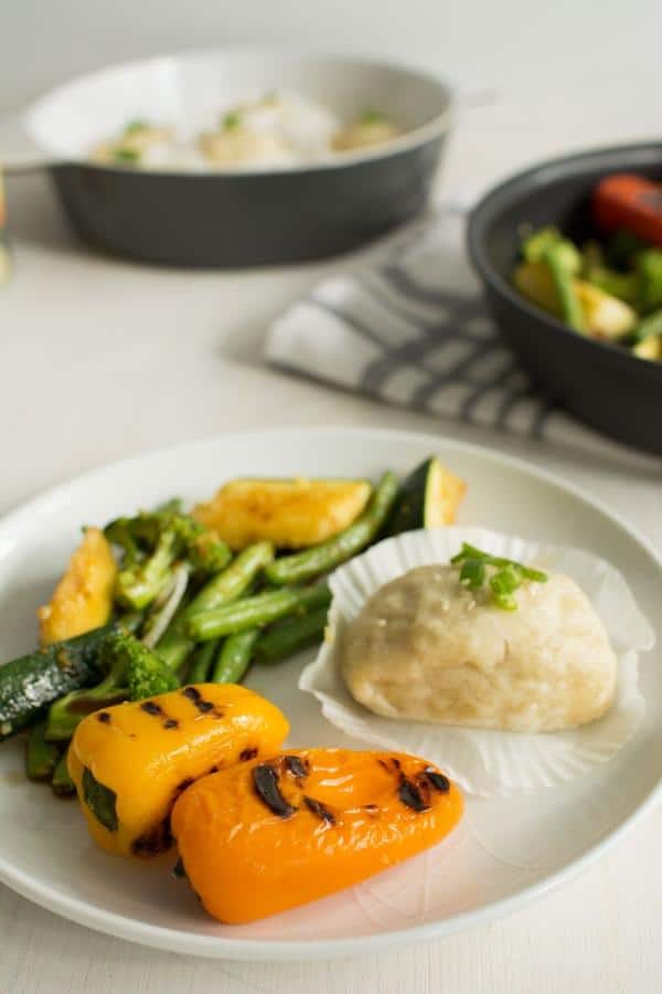 Green Stir-Fry with 3-Ingredient Steamed Coconut Buns