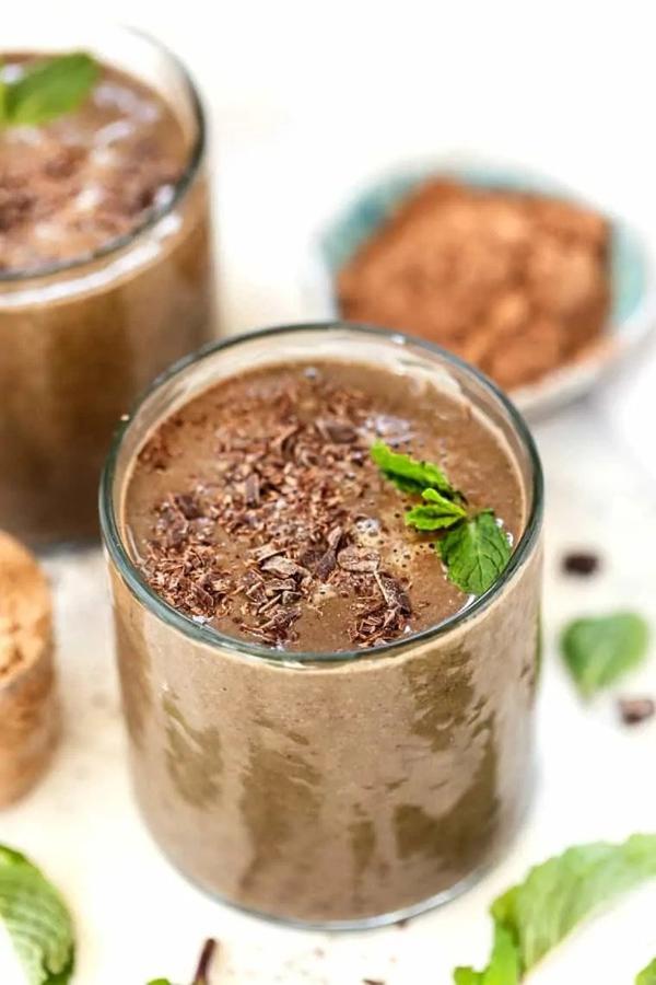 Mint Chocolate Chip Smoothie