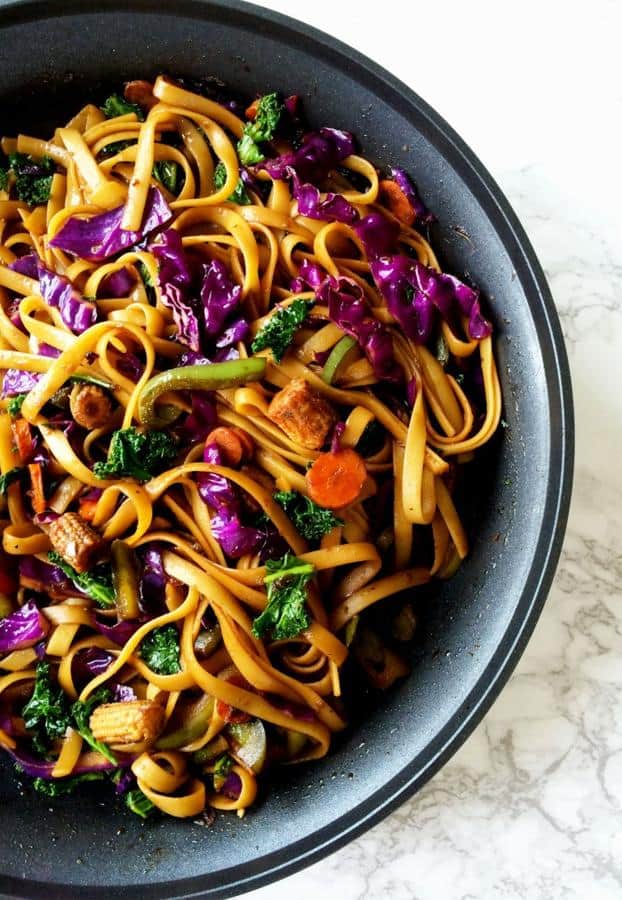 Mongolian Noodles and Veggies Stir-Fry in Spicy Soy Ginger Sauce