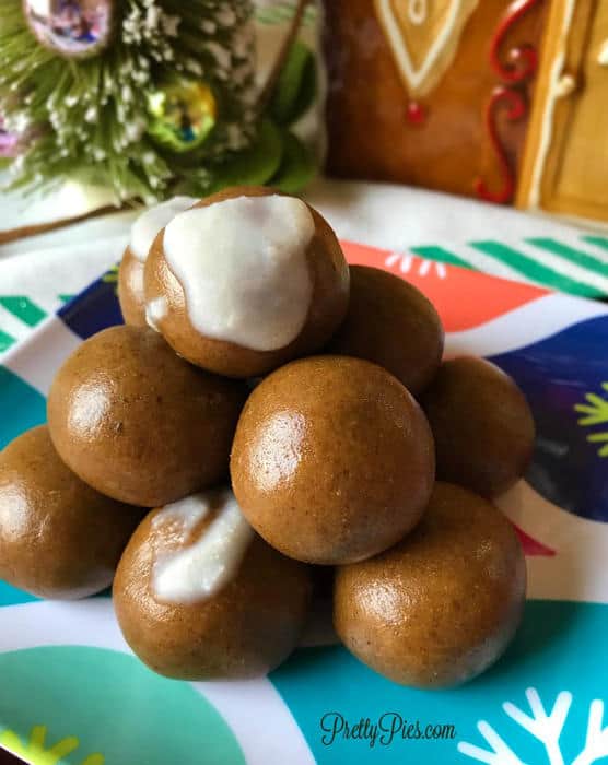 Quick Gingerbread Cake Balls