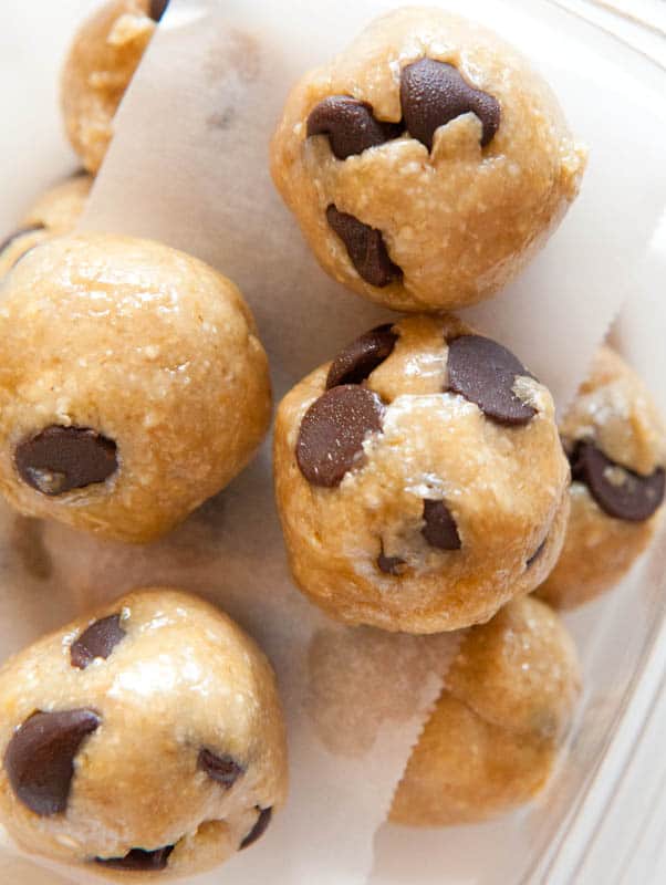 Raw Chocolate Chip Cookie Dough Balls