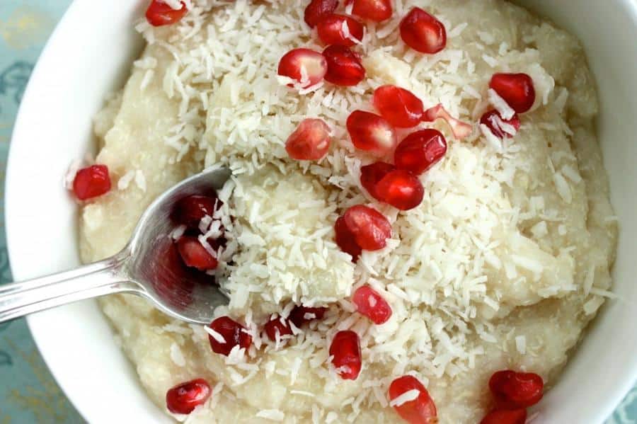 Snowy Quinoa and Coconut Breakfast Bowl