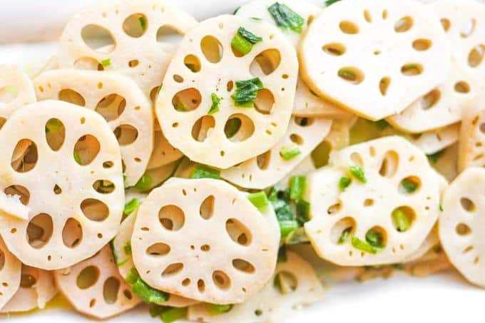 Stir-Fried Lotus Root with Green Onions