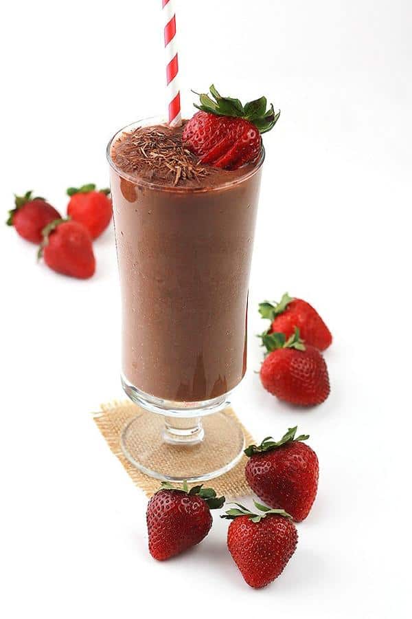 Strawberry and Chocolate Chia Smoothie