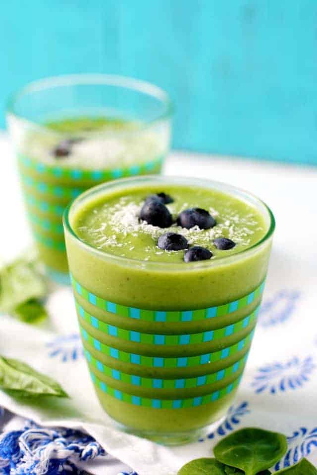 The Easiest Green Smoothie Recipe