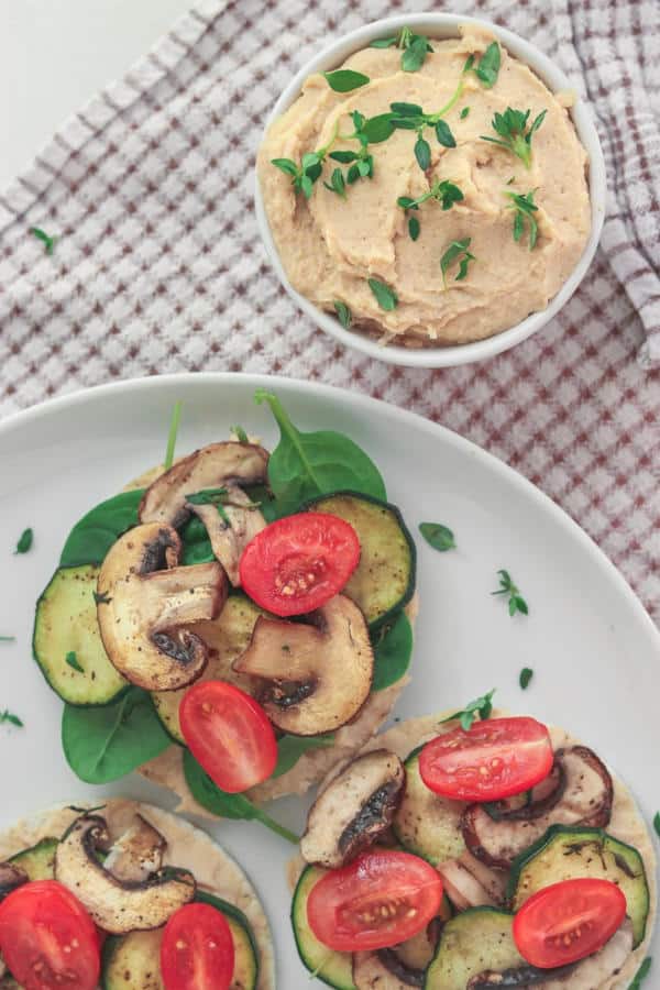 White Bean Spread Rice Cakes