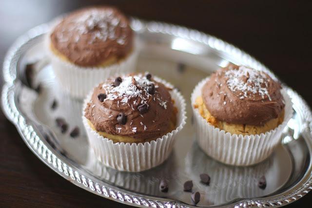 Healthy Coconut Quinoa Cupcakes with Chocolate Frosting