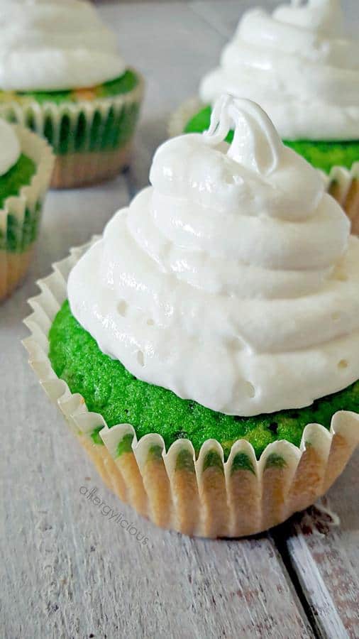 Light and Fluffy Vanilla Cupcakes