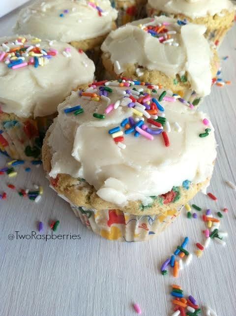 Sprinkle Funfetti Cupcakes (Gluten-Free)