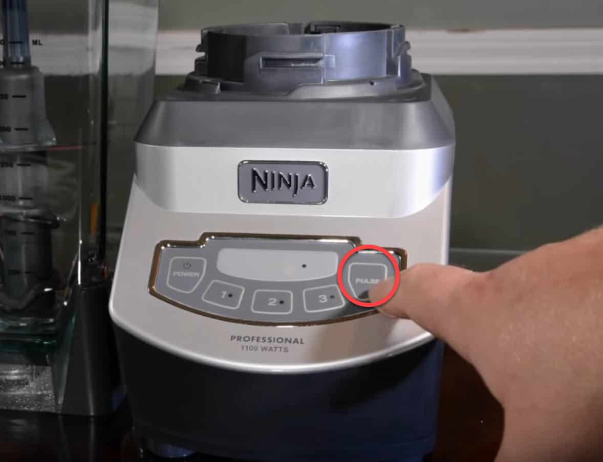 Ninja BL660's buttons