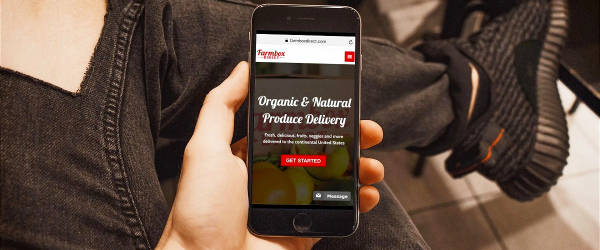 Shopping produce online on smartphone