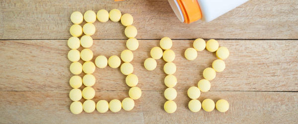 Vitamin B12 spelled with tablets