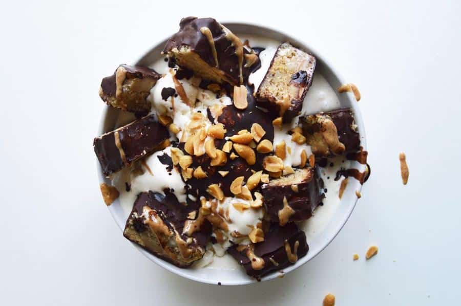 “Snickers” Ice Cream Bowl