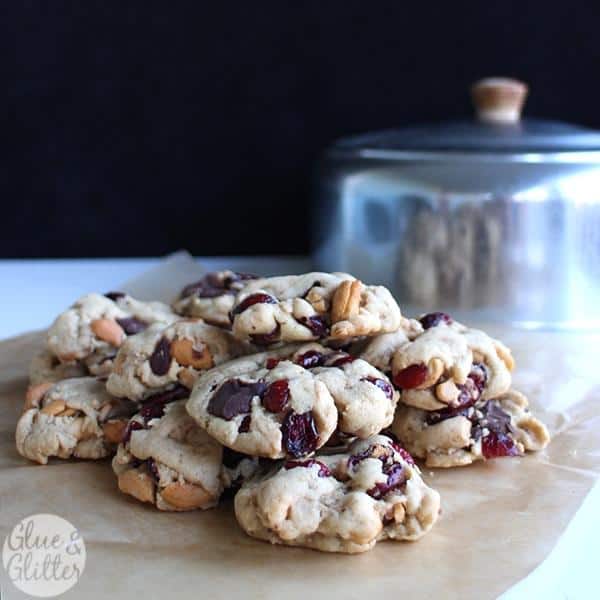 Cashew Cranberry Chocolate Chip Cookies