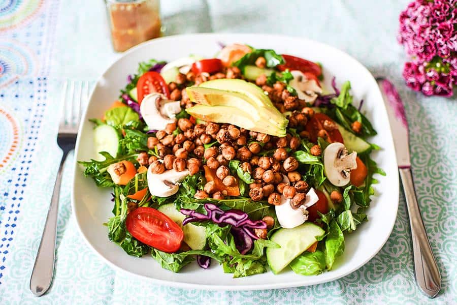 Crispy Chickpea Salad with Spicy Lemon Pepper Dressing