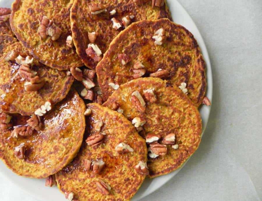 Flourless Pumpkin Oat Blender Pancakes (Gluten-Free)